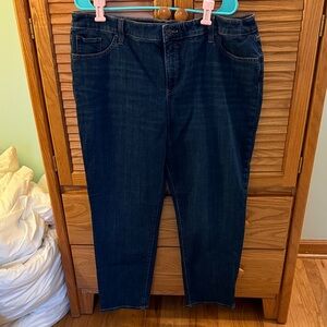Chico’s Dark Blue So Slimming Girlfriend Ankle Jeans size 3.5 (18)